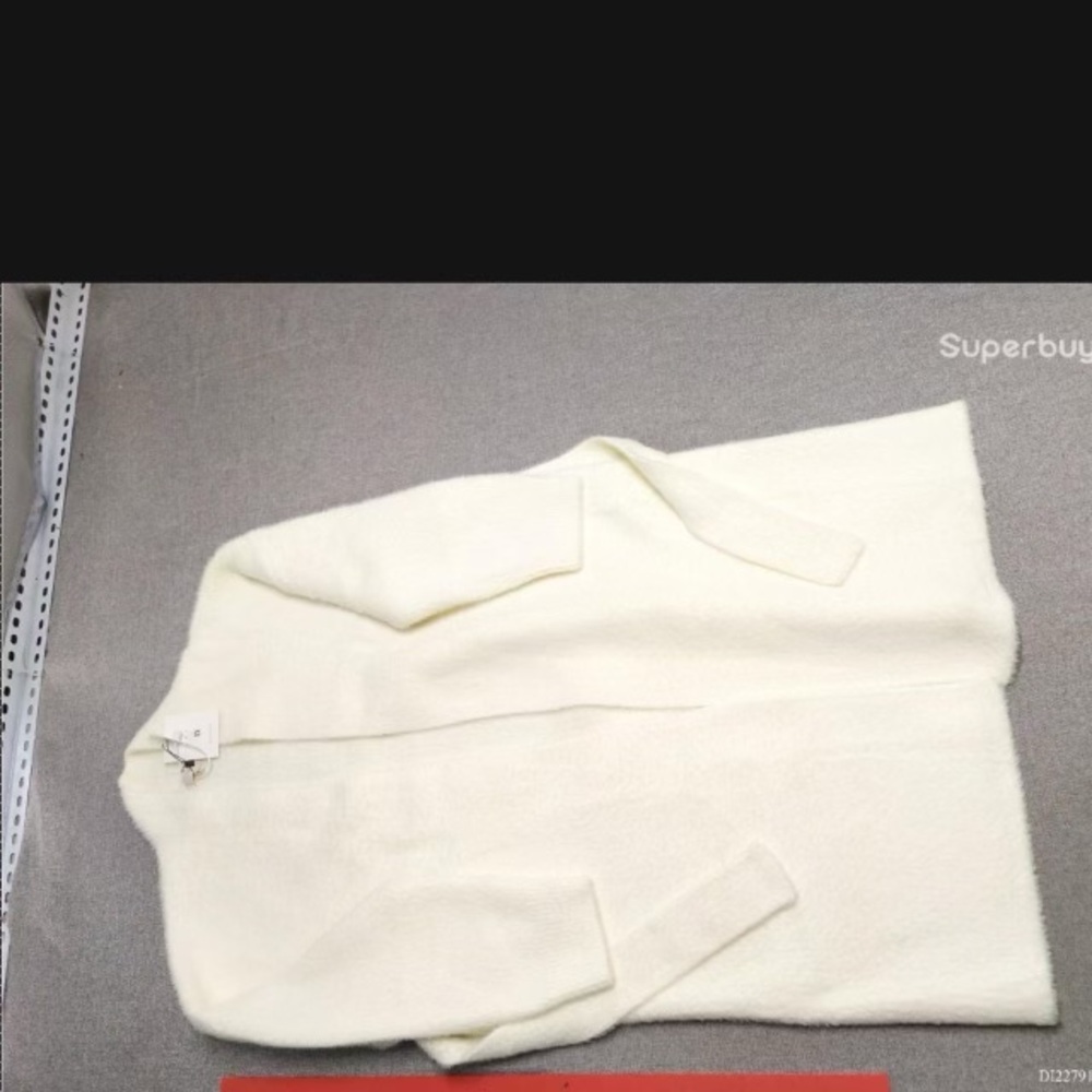 Cozy Women's Sweater in Cream